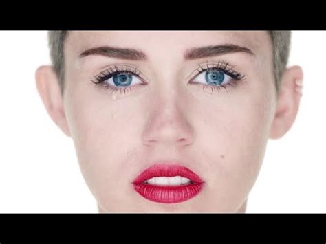 Miley Cyrus Wrecking Ball directors cut has even more nudity:。